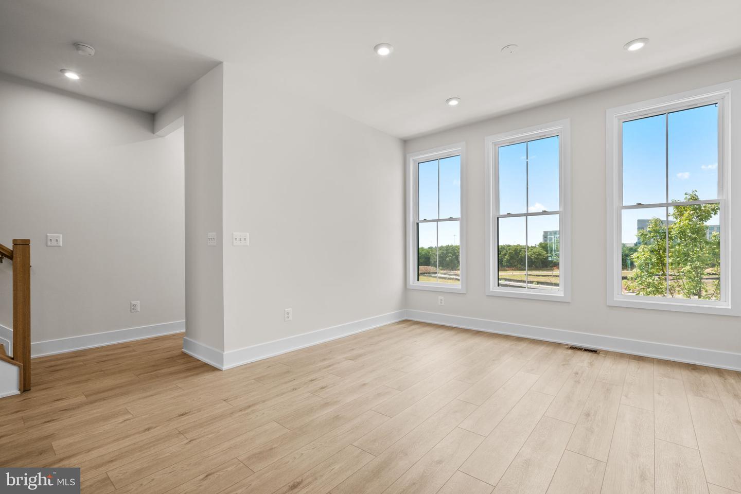 13918 AVIATION PL, HERNDON, Virginia 20171, 4 Bedrooms Bedrooms, ,3 BathroomsBathrooms,Residential,For sale,13918 AVIATION PL,VAFX2269442 MLS # VAFX2269442