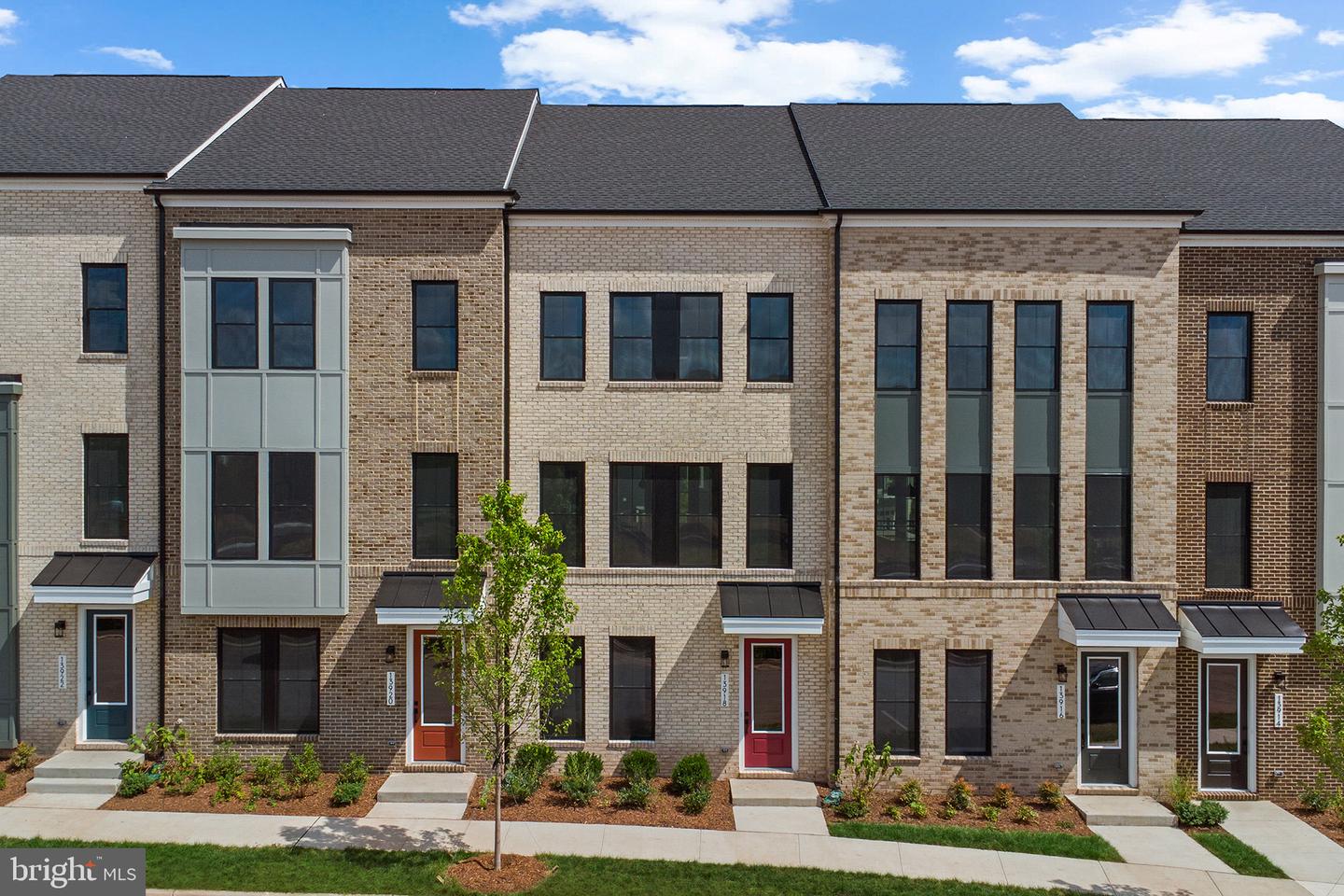 13918 AVIATION PL, HERNDON, Virginia 20171, 4 Bedrooms Bedrooms, ,3 BathroomsBathrooms,Residential,For sale,13918 AVIATION PL,VAFX2269442 MLS # VAFX2269442
