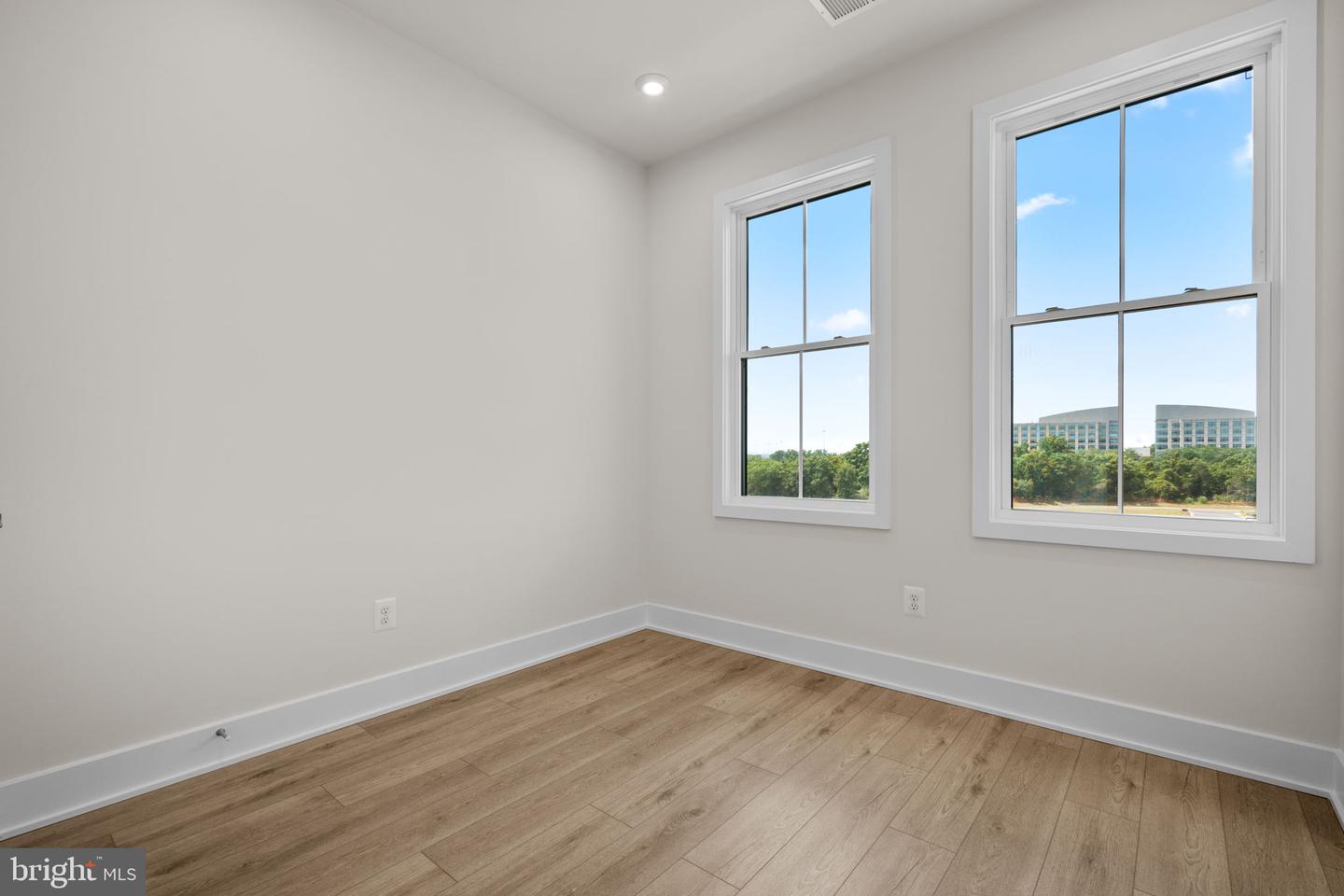 13918 AVIATION PL, HERNDON, Virginia 20171, 4 Bedrooms Bedrooms, ,3 BathroomsBathrooms,Residential,For sale,13918 AVIATION PL,VAFX2269442 MLS # VAFX2269442