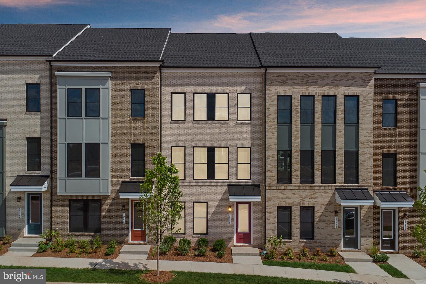 13918 AVIATION PL, HERNDON, Virginia 20171, 4 Bedrooms Bedrooms, ,3 BathroomsBathrooms,Residential,For sale,13918 AVIATION PL,VAFX2269442 MLS # VAFX2269442