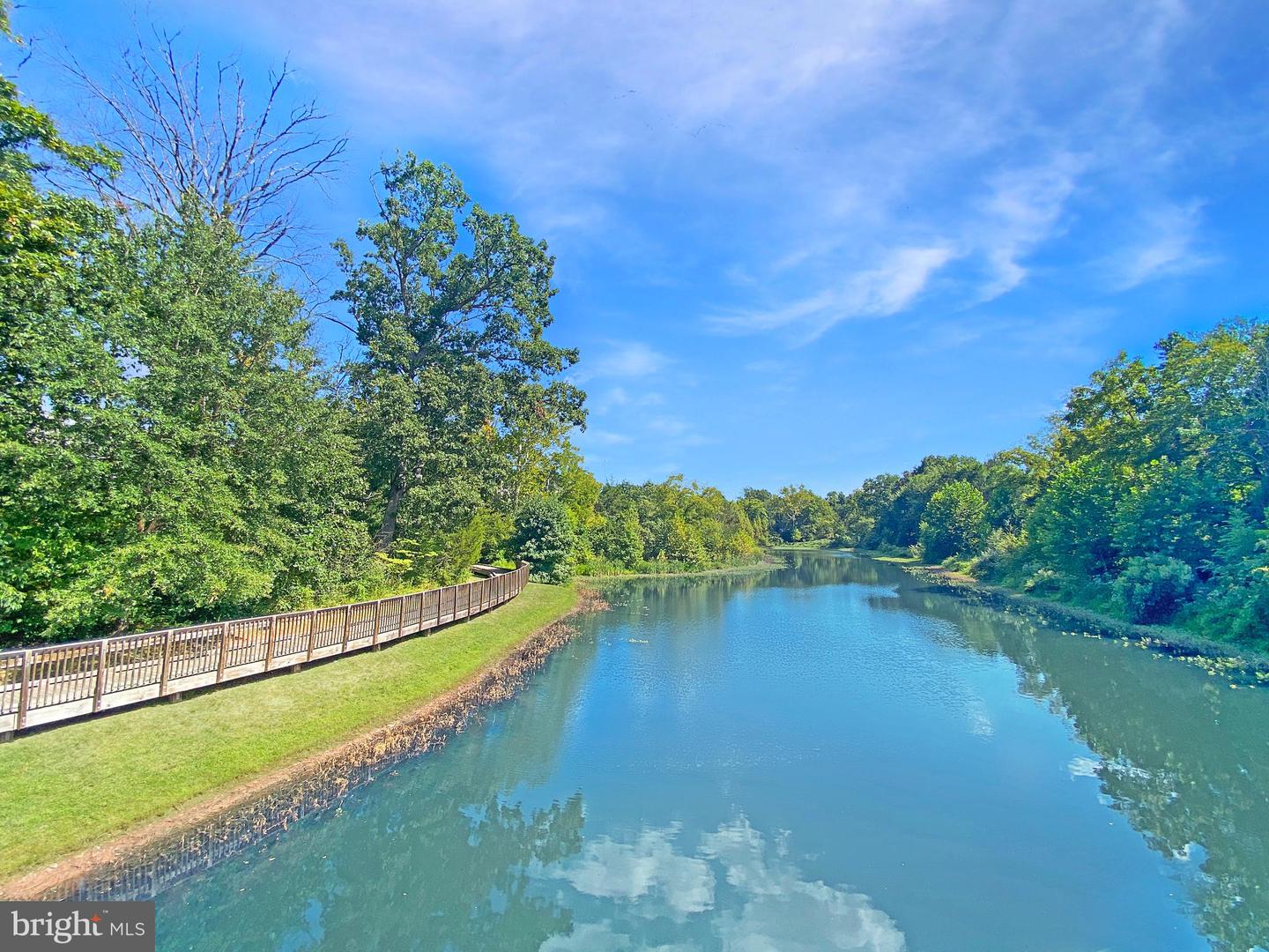 4967 LAKESIDE XING, CHANTILLY, Virginia 20151, 3 Bedrooms Bedrooms, ,3 BathroomsBathrooms,Residential,For sale,4967 LAKESIDE XING,VAFX2269444 MLS # VAFX2269444