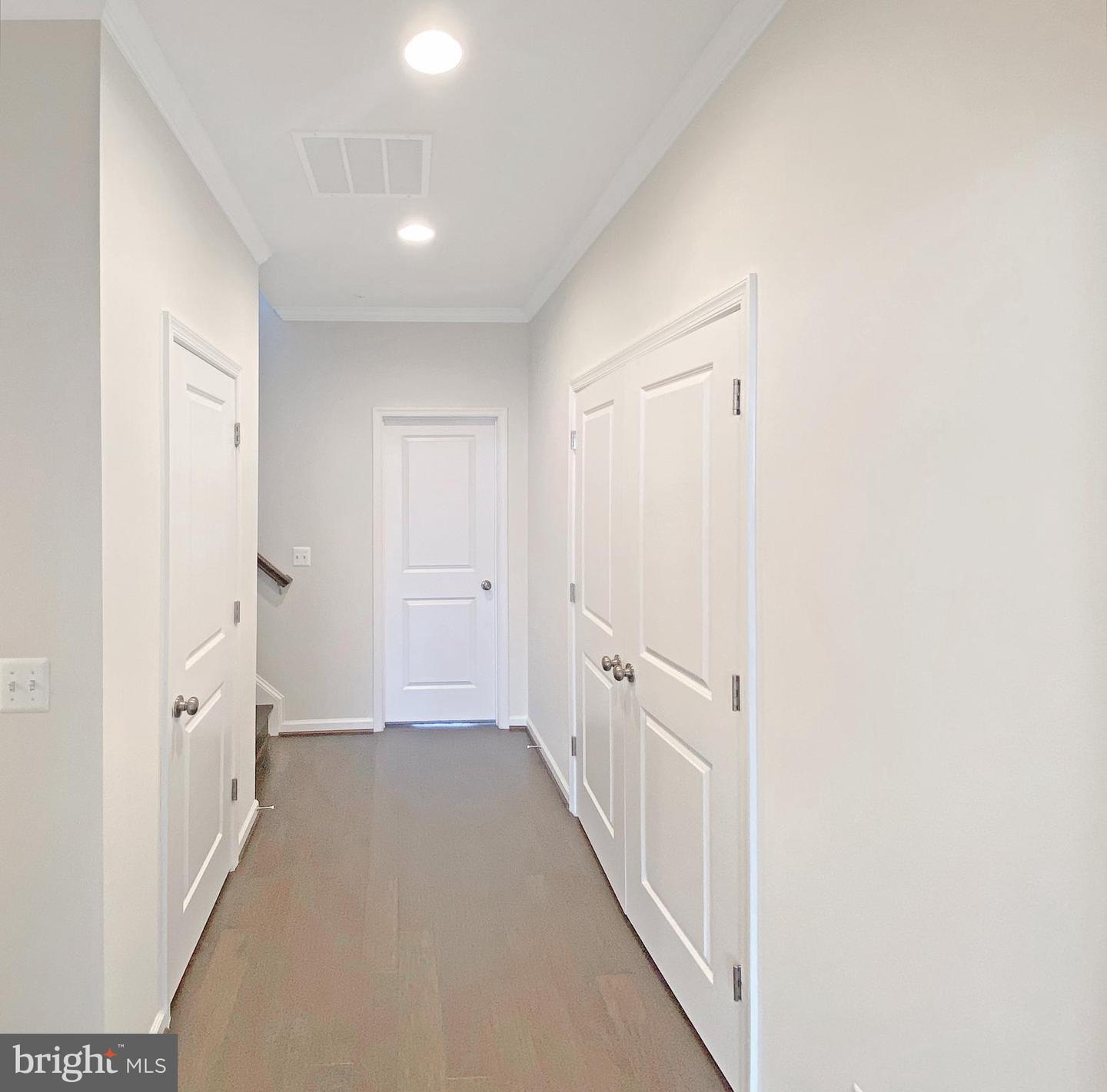 4967 LAKESIDE XING, CHANTILLY, Virginia 20151, 3 Bedrooms Bedrooms, ,3 BathroomsBathrooms,Residential,For sale,4967 LAKESIDE XING,VAFX2269444 MLS # VAFX2269444