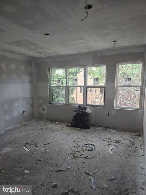 1404 1ST ST SW, WASHINGTON, District Of Columbia 20024, 2 Bedrooms Bedrooms, 6 Rooms Rooms,2 BathroomsBathrooms,Residential,For sale,1404 1ST ST SW,DCDC2224328 MLS # DCDC2224328