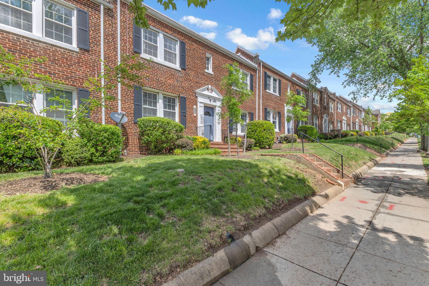 945 RANDOLPH ST NW #A, WASHINGTON, District Of Columbia 20011, 1 Bedroom Bedrooms, ,1 BathroomBathrooms,Residential,For sale,945 RANDOLPH ST NW #A,DCDC2224342 MLS # DCDC2224342