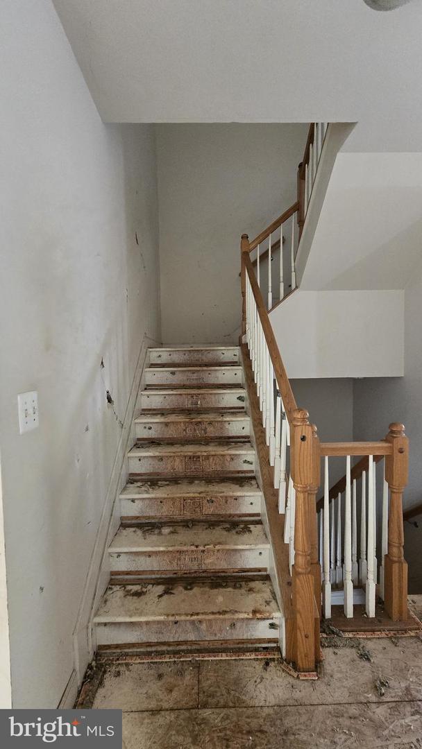 5002 KIMI GRAY CT SE, WASHINGTON, District Of Columbia 20019, 3 Bedrooms Bedrooms, ,2 BathroomsBathrooms,Residential,For sale,5002 KIMI GRAY CT SE,DCDC2224376 MLS # DCDC2224376
