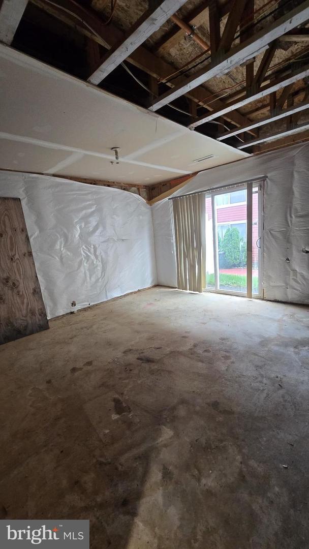 5002 KIMI GRAY CT SE, WASHINGTON, District Of Columbia 20019, 3 Bedrooms Bedrooms, ,2 BathroomsBathrooms,Residential,For sale,5002 KIMI GRAY CT SE,DCDC2224376 MLS # DCDC2224376