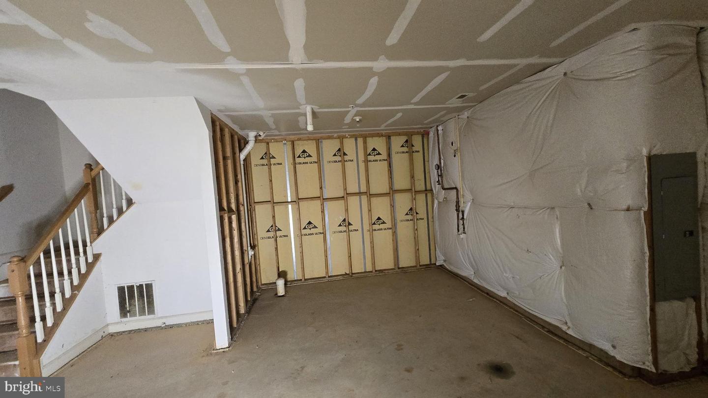 5002 KIMI GRAY CT SE, WASHINGTON, District Of Columbia 20019, 3 Bedrooms Bedrooms, ,2 BathroomsBathrooms,Residential,For sale,5002 KIMI GRAY CT SE,DCDC2224376 MLS # DCDC2224376