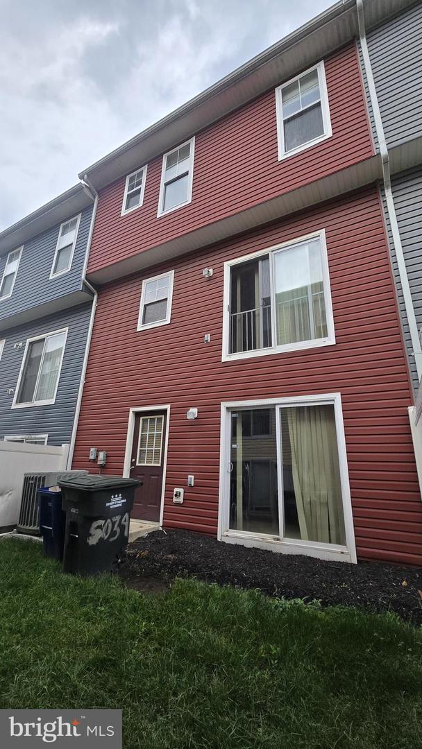 5002 KIMI GRAY CT SE, WASHINGTON, District Of Columbia 20019, 3 Bedrooms Bedrooms, ,2 BathroomsBathrooms,Residential,For sale,5002 KIMI GRAY CT SE,DCDC2224376 MLS # DCDC2224376