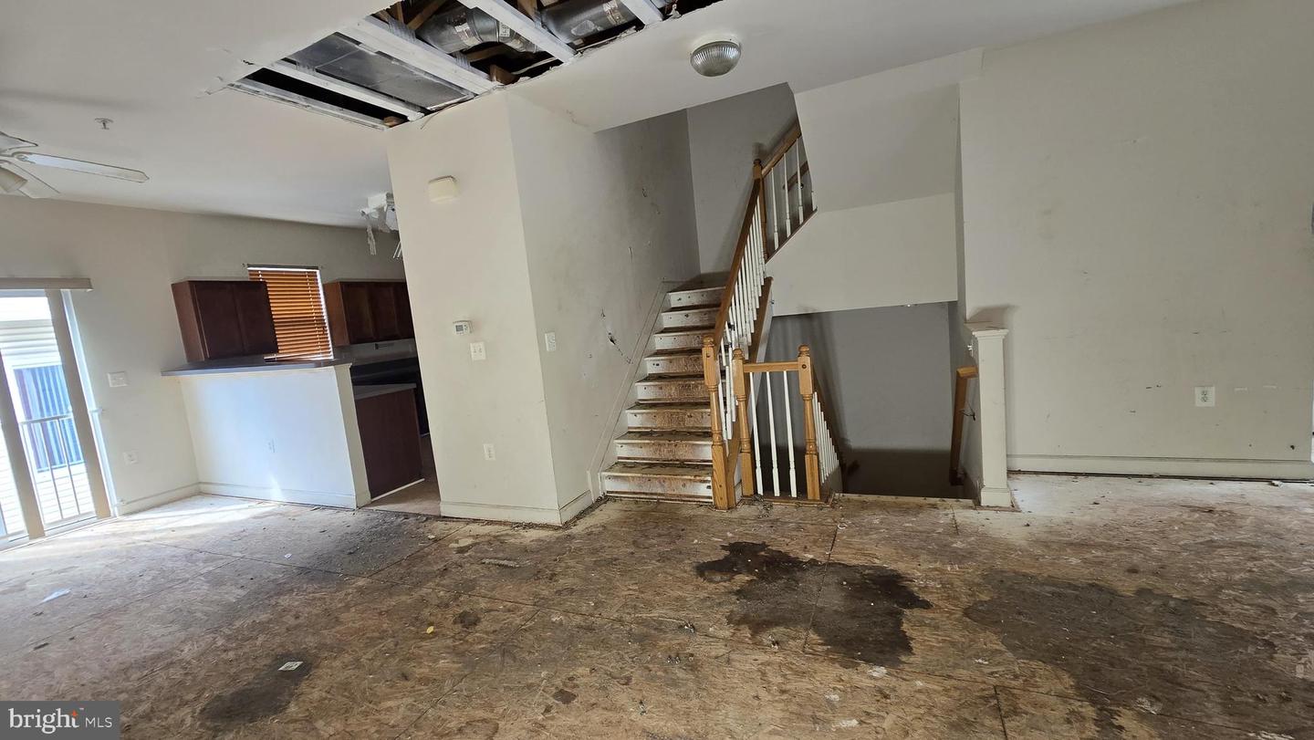 5002 KIMI GRAY CT SE, WASHINGTON, District Of Columbia 20019, 3 Bedrooms Bedrooms, ,2 BathroomsBathrooms,Residential,For sale,5002 KIMI GRAY CT SE,DCDC2224376 MLS # DCDC2224376