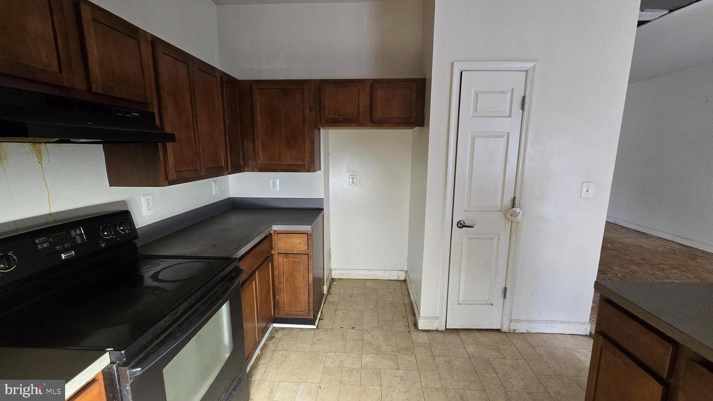 5002 KIMI GRAY CT SE, WASHINGTON, District Of Columbia 20019, 3 Bedrooms Bedrooms, ,2 BathroomsBathrooms,Residential,For sale,5002 KIMI GRAY CT SE,DCDC2224376 MLS # DCDC2224376