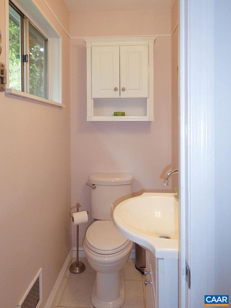 613 SHAMROCK RD, CHARLOTTESVILLE, Virginia 22903, 4 Bedrooms Bedrooms, ,2 BathroomsBathrooms,Residential,For sale,613 SHAMROCK RD,669420 MLS # 669420