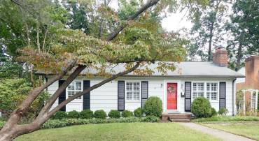 613 SHAMROCK RD, CHARLOTTESVILLE, Virginia 22903, 4 Bedrooms Bedrooms, ,2 BathroomsBathrooms,Residential,For sale,613 SHAMROCK RD,669420 MLS # 669420