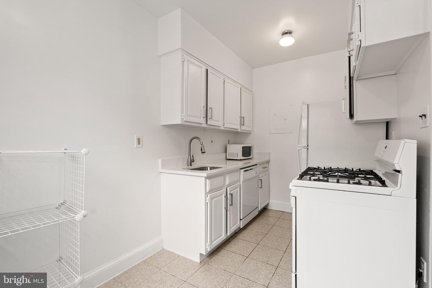 4491 MACARTHUR BLVD NW #303, WASHINGTON, District Of Columbia 20007, 2 Bedrooms Bedrooms, ,1 BathroomBathrooms,Residential,For sale,4491 MACARTHUR BLVD NW #303,DCDC2193234 MLS # DCDC2193234