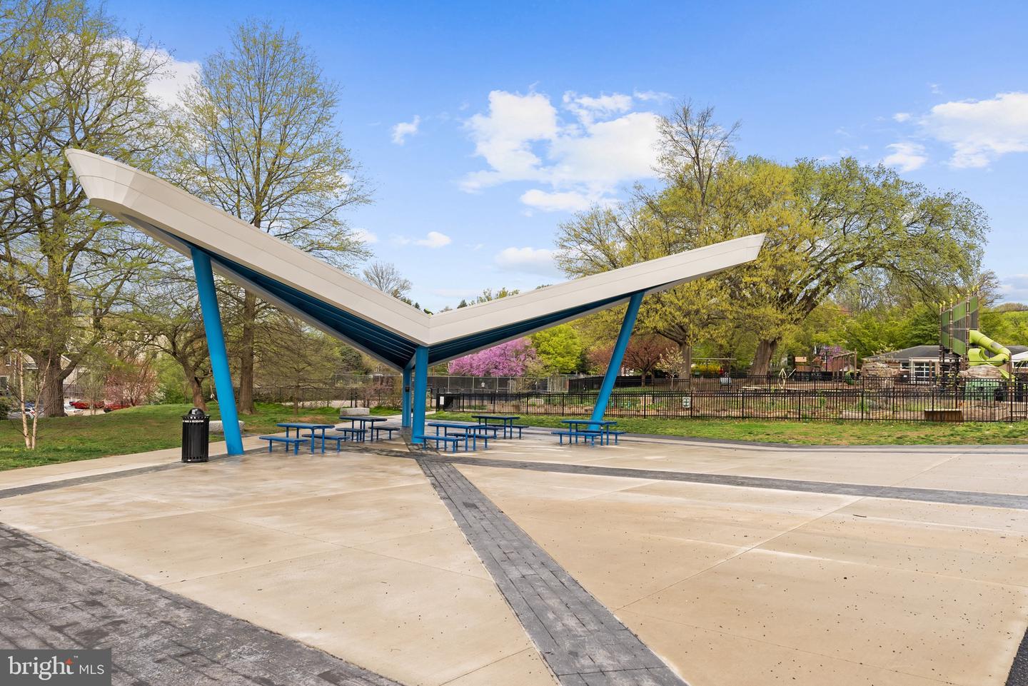 4491 MACARTHUR BLVD NW #303, WASHINGTON, District Of Columbia 20007, 2 Bedrooms Bedrooms, ,1 BathroomBathrooms,Residential,For sale,4491 MACARTHUR BLVD NW #303,DCDC2193234 MLS # DCDC2193234