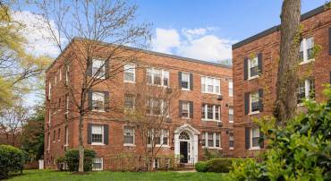 4491 MACARTHUR BLVD NW #303, WASHINGTON, District Of Columbia 20007, 2 Bedrooms Bedrooms, ,1 BathroomBathrooms,Residential,For sale,4491 MACARTHUR BLVD NW #303,DCDC2193234 MLS # DCDC2193234