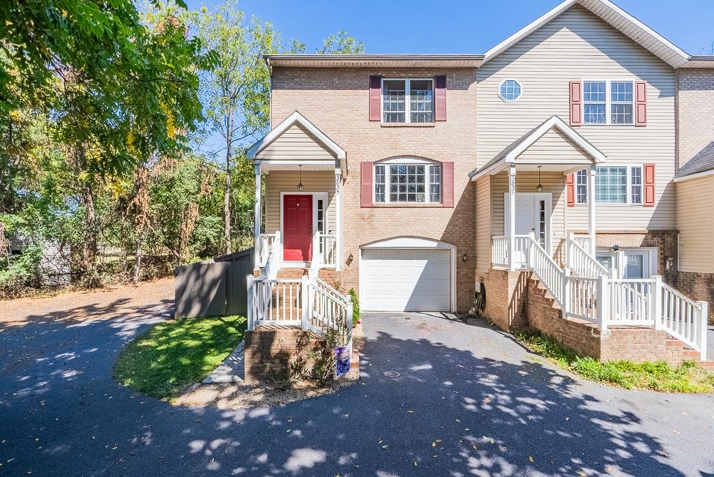 3835 MILL RACE CT, ROCKINGHAM, Virginia 22801, 3 Bedrooms Bedrooms, ,2 BathroomsBathrooms,Residential,3835 MILL RACE CT,669423 MLS # 669423