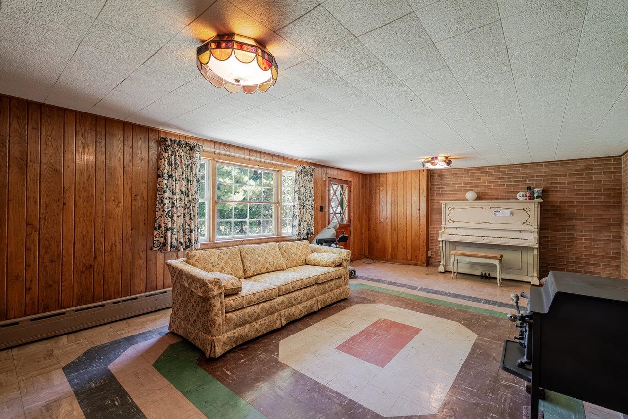 527 CRESTOVER DR, BROADWAY, Virginia 22815, 4 Bedrooms Bedrooms, ,2 BathroomsBathrooms,Residential,527 CRESTOVER DR,669427 MLS # 669427