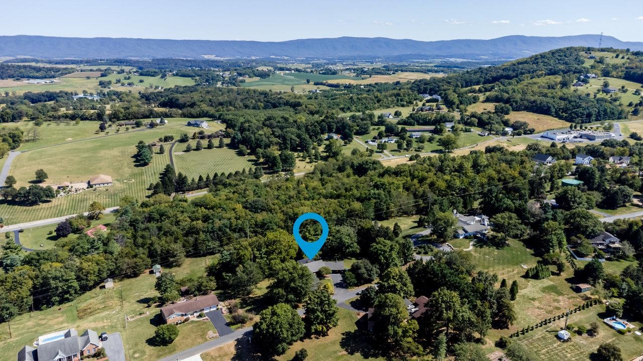 527 CRESTOVER DR, BROADWAY, Virginia 22815, 4 Bedrooms Bedrooms, ,2 BathroomsBathrooms,Residential,527 CRESTOVER DR,669427 MLS # 669427