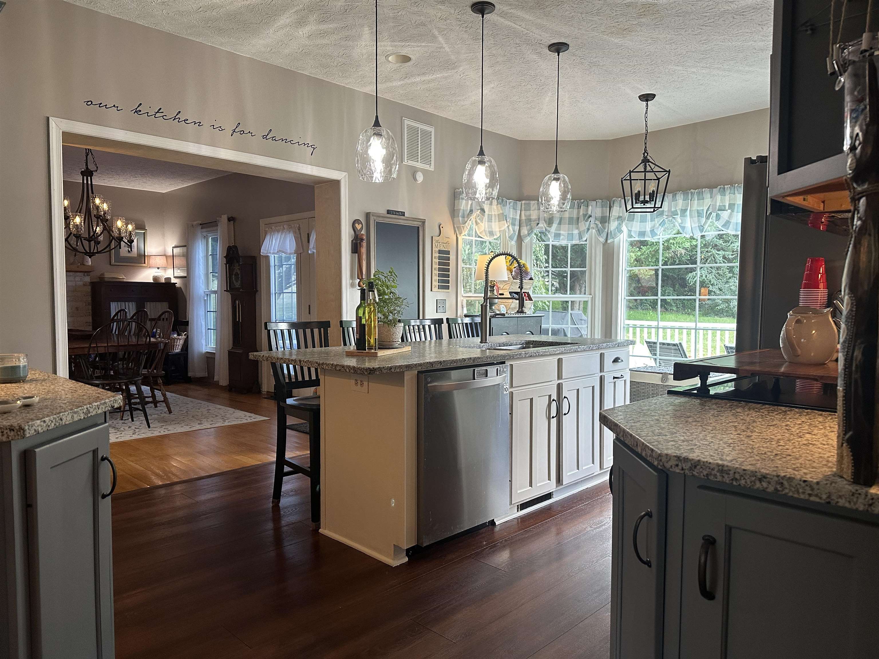 2605 RISING ROCK CT, ROCKINGHAM, Virginia 22802, 5 Bedrooms Bedrooms, ,2 BathroomsBathrooms,Residential,2605 RISING ROCK CT,669433 MLS # 669433