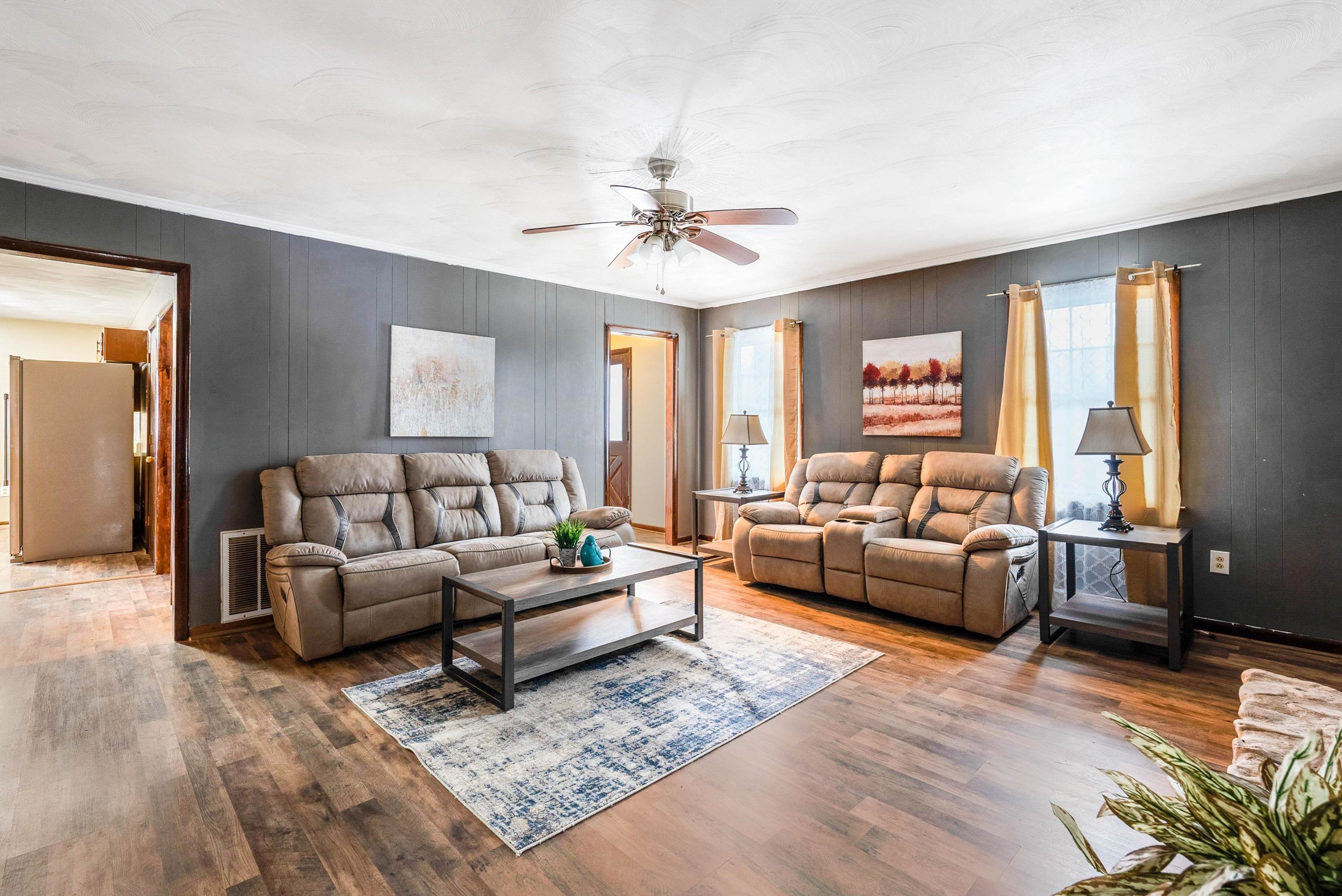 2064 CHURCHVILLE AVE, STAUNTON, Virginia 24401, 4 Bedrooms Bedrooms, ,3 BathroomsBathrooms,Residential,2064 CHURCHVILLE AVE,669435 MLS # 669435