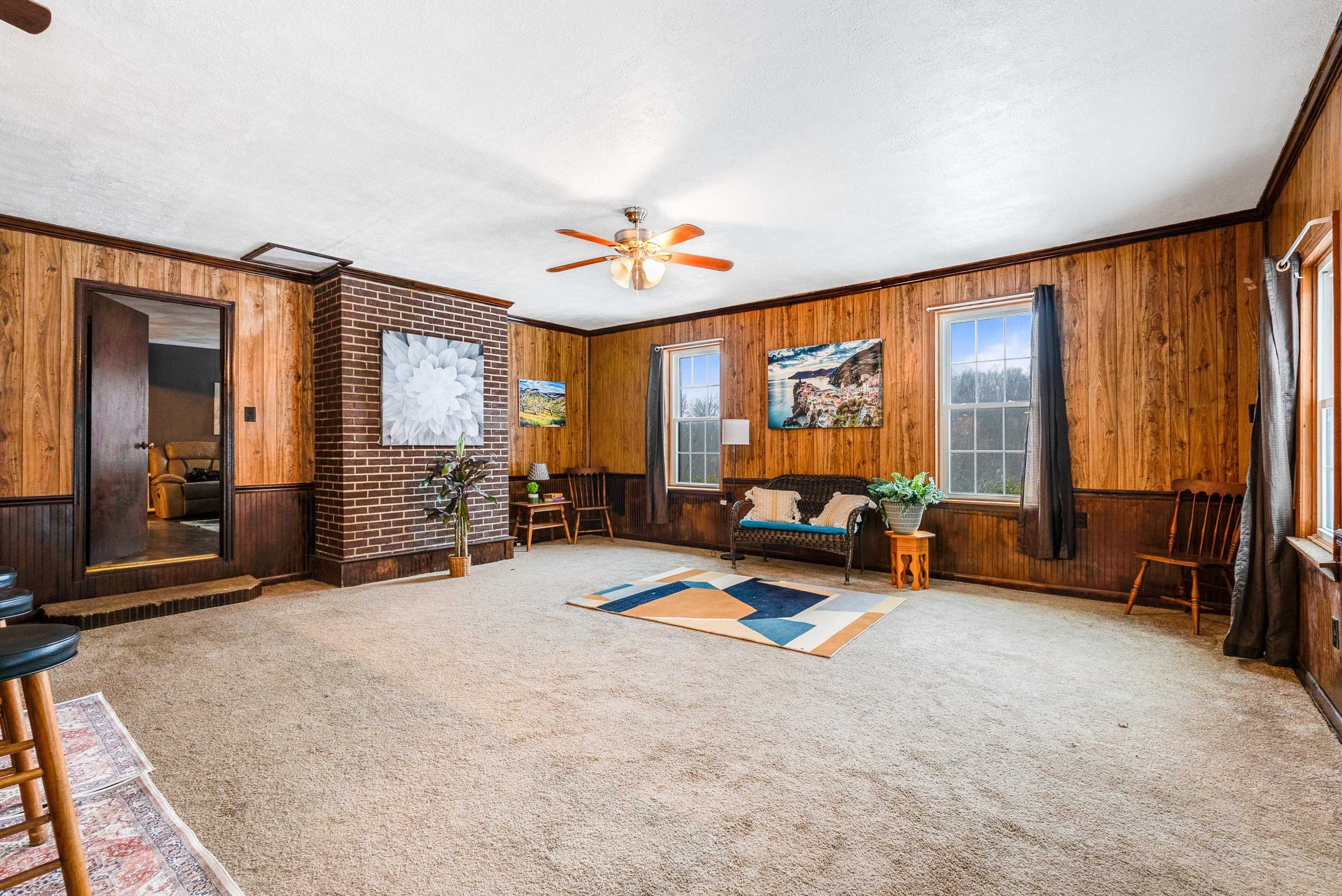 2064 CHURCHVILLE AVE, STAUNTON, Virginia 24401, 4 Bedrooms Bedrooms, ,3 BathroomsBathrooms,Residential,2064 CHURCHVILLE AVE,669435 MLS # 669435