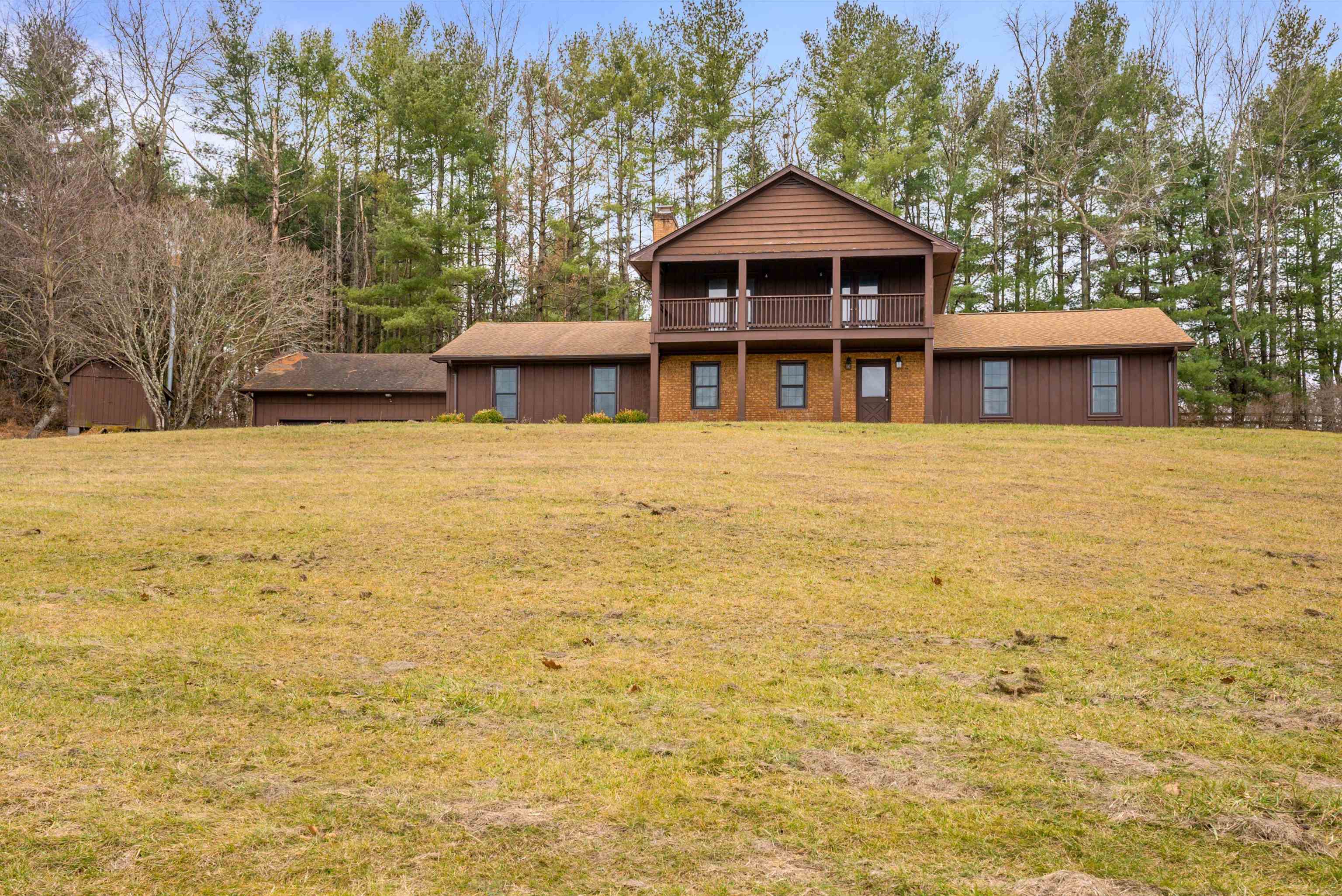 2064 CHURCHVILLE AVE, STAUNTON, Virginia 24401, 4 Bedrooms Bedrooms, ,3 BathroomsBathrooms,Residential,2064 CHURCHVILLE AVE,669435 MLS # 669435