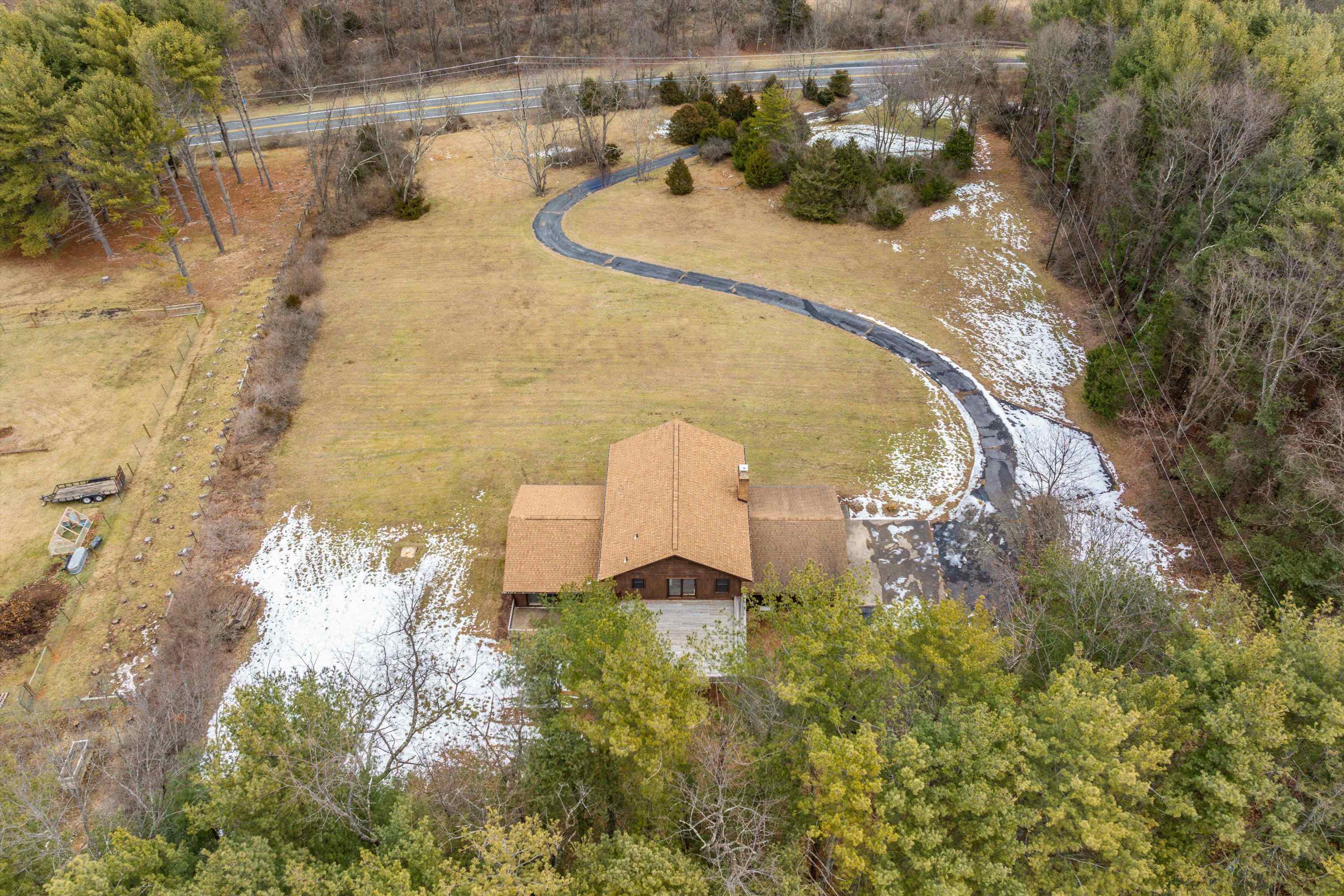 2064 CHURCHVILLE AVE, STAUNTON, Virginia 24401, 4 Bedrooms Bedrooms, ,3 BathroomsBathrooms,Residential,2064 CHURCHVILLE AVE,669435 MLS # 669435