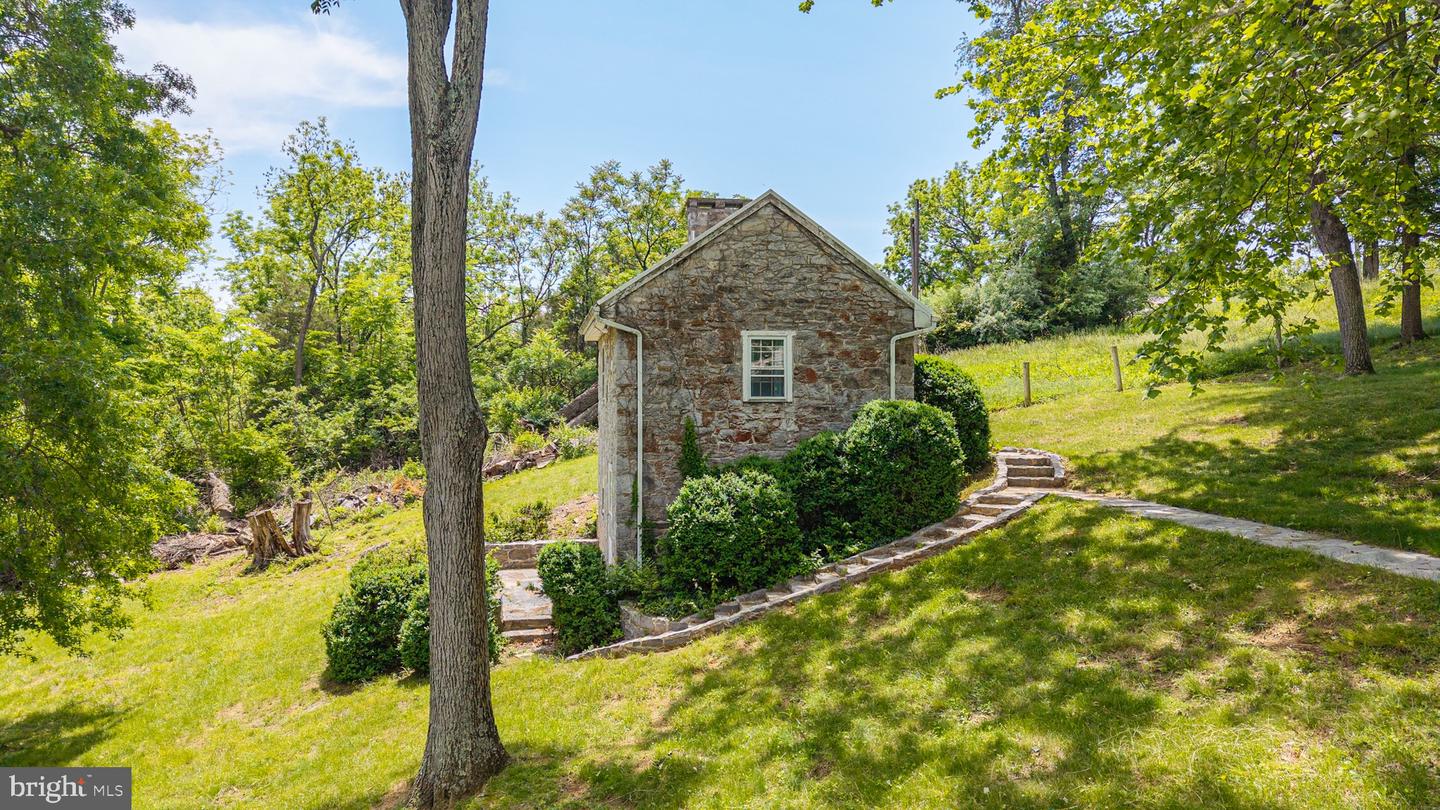 2479 ROCKLAND RD, FRONT ROYAL, Virginia 22630, 5 Bedrooms Bedrooms, ,3 BathroomsBathrooms,Residential,For sale,2479 ROCKLAND RD,VAWR2011634 MLS # VAWR2011634