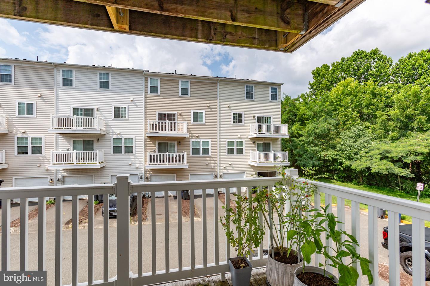 14718 MASON CREEK CIR, WOODBRIDGE, Virginia 22191, 3 Bedrooms Bedrooms, ,2 BathroomsBathrooms,Residential,For sale,14718 MASON CREEK CIR,VAPW2099880 MLS # VAPW2099880