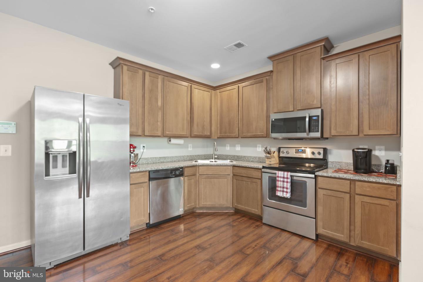 14718 MASON CREEK CIR, WOODBRIDGE, Virginia 22191, 3 Bedrooms Bedrooms, ,2 BathroomsBathrooms,Residential,For sale,14718 MASON CREEK CIR,VAPW2099880 MLS # VAPW2099880