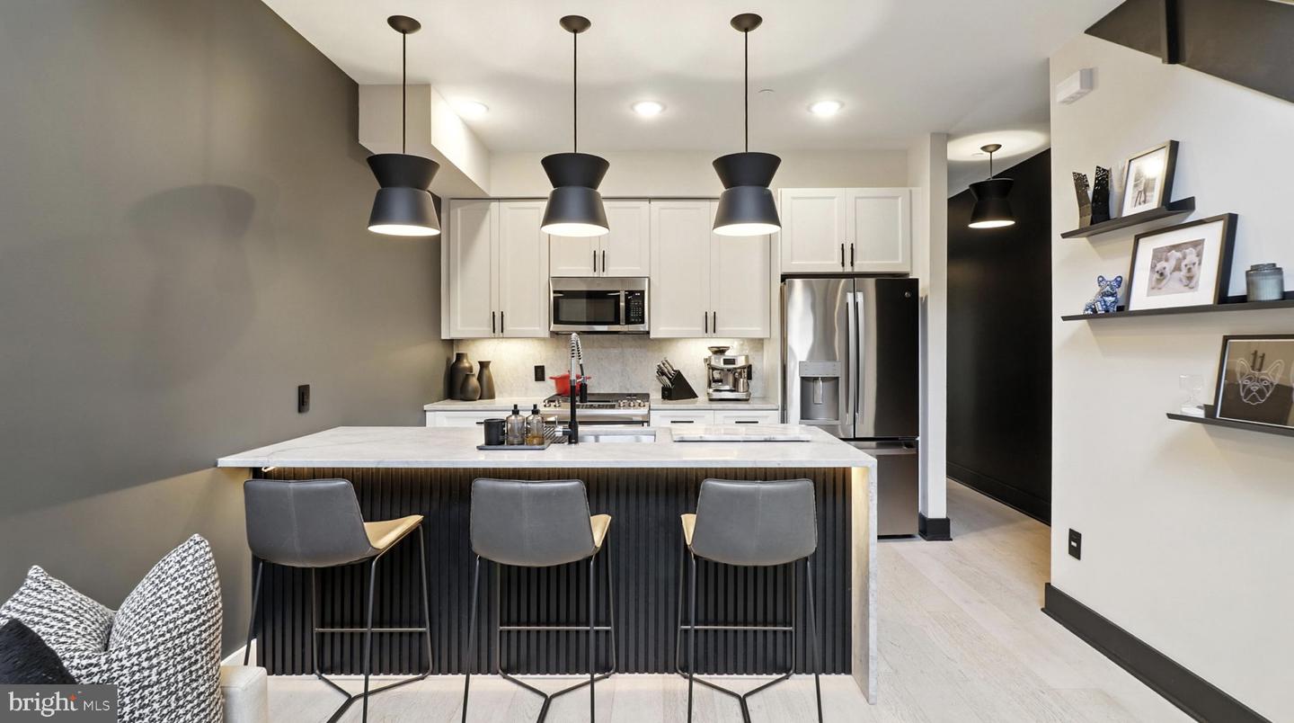 1612 ISHERWOOD ST NE #2, WASHINGTON, District Of Columbia 20002, 2 Bedrooms Bedrooms, 6 Rooms Rooms,2 BathroomsBathrooms,Residential,For sale,1612 ISHERWOOD ST NE #2,DCDC2212622 MLS # DCDC2212622
