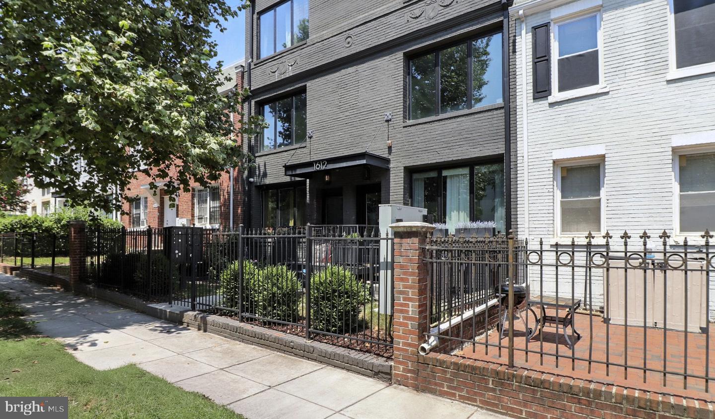 1612 ISHERWOOD ST NE #2, WASHINGTON, District Of Columbia 20002, 2 Bedrooms Bedrooms, 6 Rooms Rooms,2 BathroomsBathrooms,Residential,For sale,1612 ISHERWOOD ST NE #2,DCDC2212622 MLS # DCDC2212622
