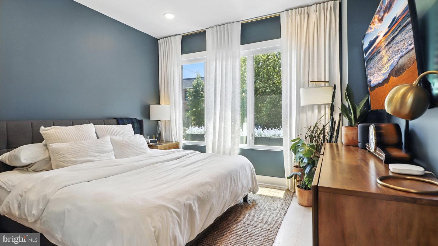 1612 ISHERWOOD ST NE #2, WASHINGTON, District Of Columbia 20002, 2 Bedrooms Bedrooms, 6 Rooms Rooms,2 BathroomsBathrooms,Residential,For sale,1612 ISHERWOOD ST NE #2,DCDC2212622 MLS # DCDC2212622