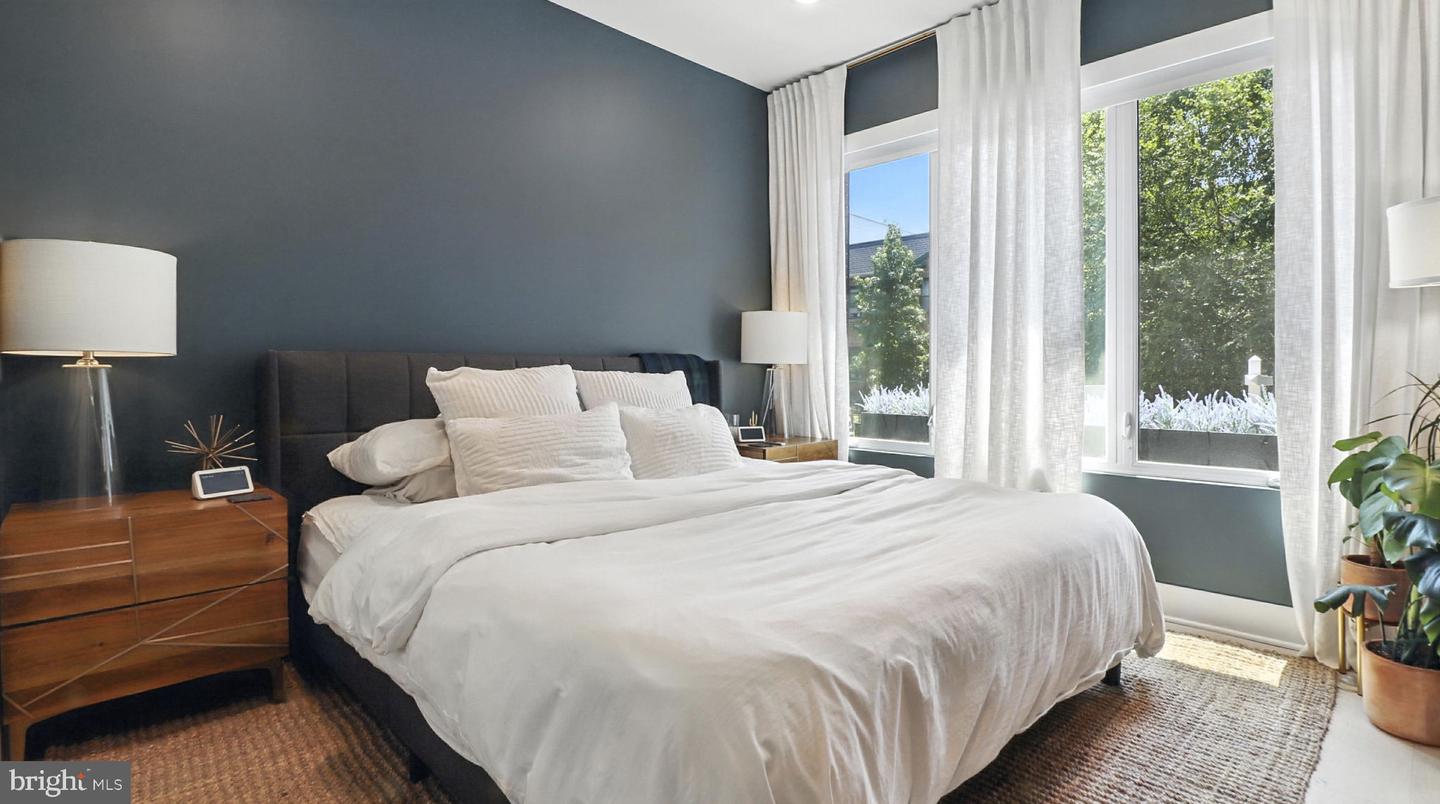 1612 ISHERWOOD ST NE #2, WASHINGTON, District Of Columbia 20002, 2 Bedrooms Bedrooms, 6 Rooms Rooms,2 BathroomsBathrooms,Residential,For sale,1612 ISHERWOOD ST NE #2,DCDC2212622 MLS # DCDC2212622