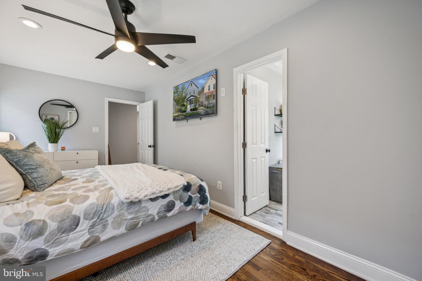 2849 MILLS AVE NE, WASHINGTON, District Of Columbia 20018, 4 Bedrooms Bedrooms, ,3 BathroomsBathrooms,Residential,For sale,2849 MILLS AVE NE,DCDC2212938 MLS # DCDC2212938