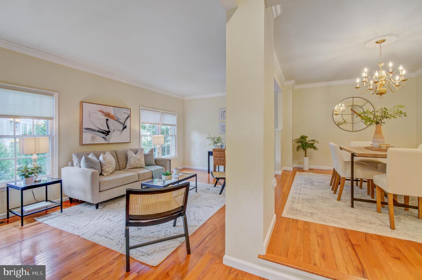 5000 HERITAGE LN, ALEXANDRIA, Virginia 22311, 3 Bedrooms Bedrooms, ,2 BathroomsBathrooms,Residential,For sale,5000 HERITAGE LN,VAAX2048366 MLS # VAAX2048366