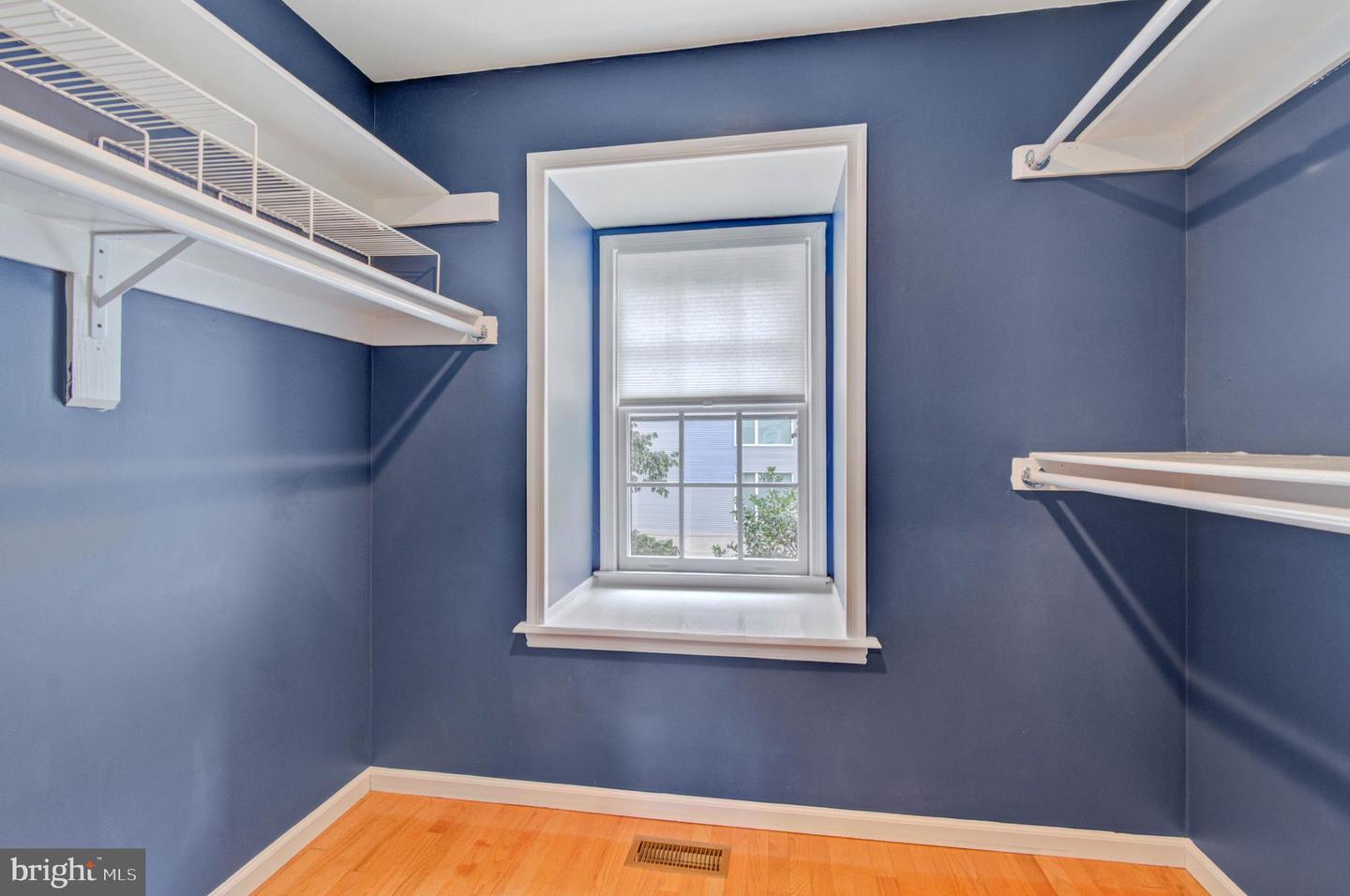 5000 HERITAGE LN, ALEXANDRIA, Virginia 22311, 3 Bedrooms Bedrooms, ,2 BathroomsBathrooms,Residential,For sale,5000 HERITAGE LN,VAAX2048366 MLS # VAAX2048366