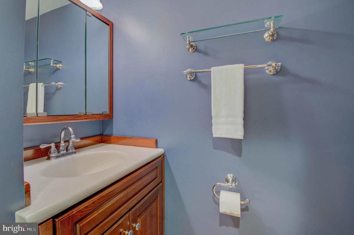 5000 HERITAGE LN, ALEXANDRIA, Virginia 22311, 3 Bedrooms Bedrooms, ,2 BathroomsBathrooms,Residential,For sale,5000 HERITAGE LN,VAAX2048366 MLS # VAAX2048366