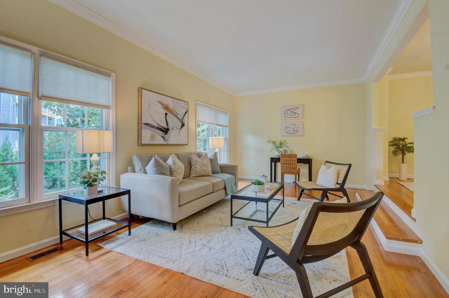 5000 HERITAGE LN, ALEXANDRIA, Virginia 22311, 3 Bedrooms Bedrooms, ,2 BathroomsBathrooms,Residential,For sale,5000 HERITAGE LN,VAAX2048366 MLS # VAAX2048366