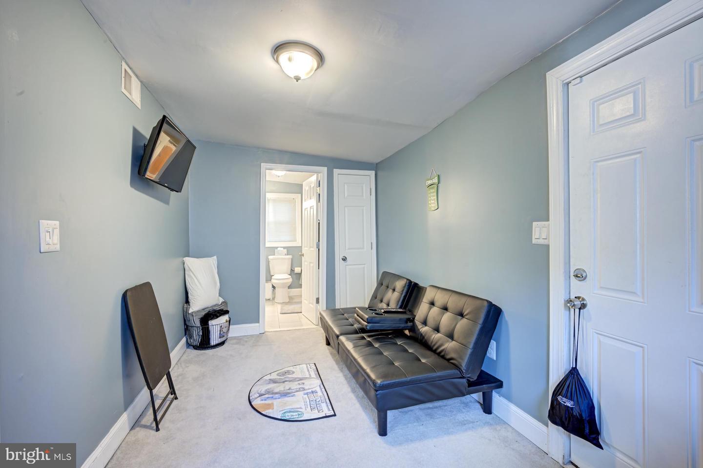 3216 DUBOIS PL SE, WASHINGTON, District Of Columbia 20019, 3 Bedrooms Bedrooms, ,2 BathroomsBathrooms,Residential,For sale,3216 DUBOIS PL SE,DCDC2215670 MLS # DCDC2215670