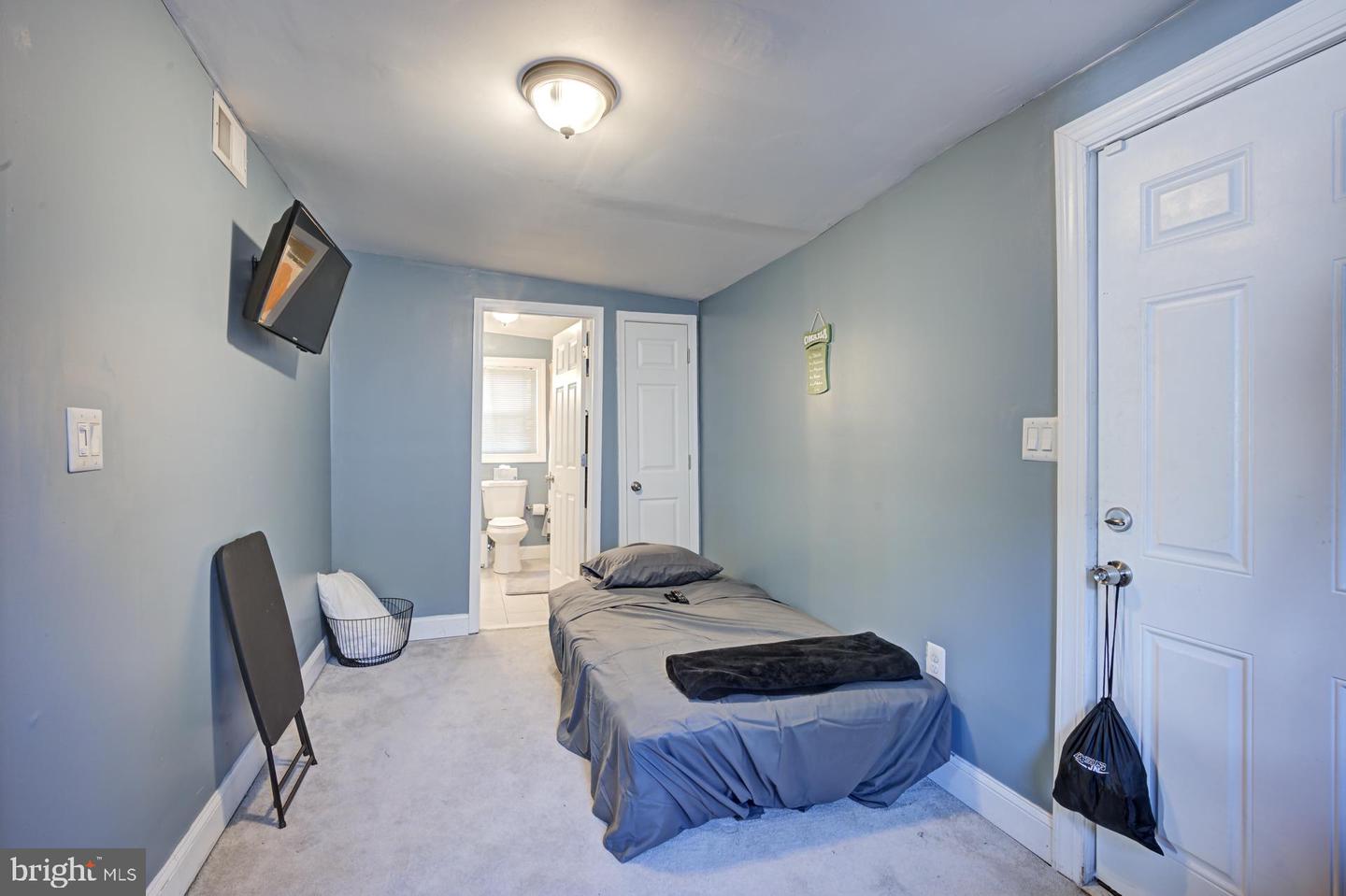 3216 DUBOIS PL SE, WASHINGTON, District Of Columbia 20019, 3 Bedrooms Bedrooms, ,2 BathroomsBathrooms,Residential,For sale,3216 DUBOIS PL SE,DCDC2215670 MLS # DCDC2215670
