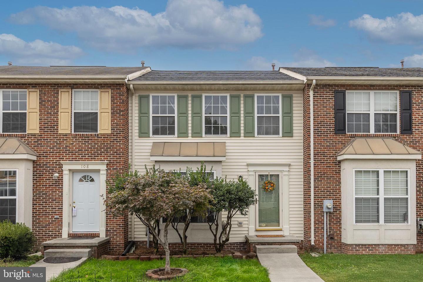 106 SUTTON CT, WINCHESTER, Virginia 22601, 3 Bedrooms Bedrooms, ,2 BathroomsBathrooms,Residential,For sale,106 SUTTON CT,VAFV2036568 MLS # VAFV2036568