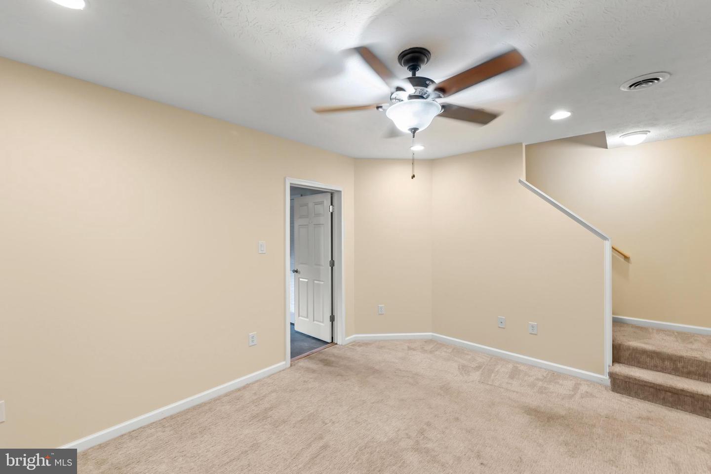 106 SUTTON CT, WINCHESTER, Virginia 22601, 3 Bedrooms Bedrooms, ,2 BathroomsBathrooms,Residential,For sale,106 SUTTON CT,VAFV2036568 MLS # VAFV2036568