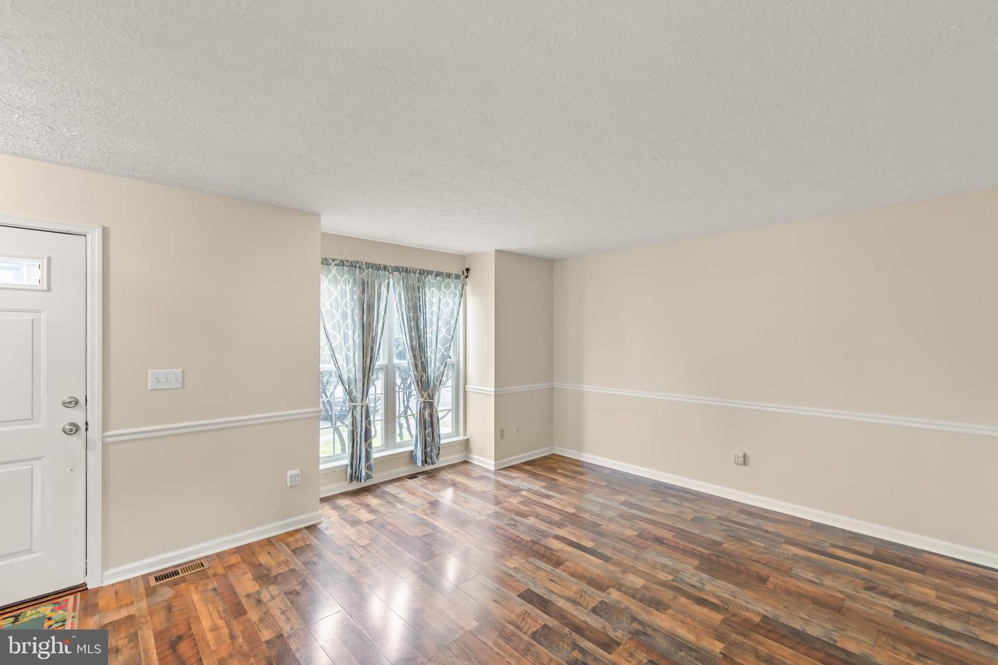 106 SUTTON CT, WINCHESTER, Virginia 22601, 3 Bedrooms Bedrooms, ,2 BathroomsBathrooms,Residential,For sale,106 SUTTON CT,VAFV2036568 MLS # VAFV2036568