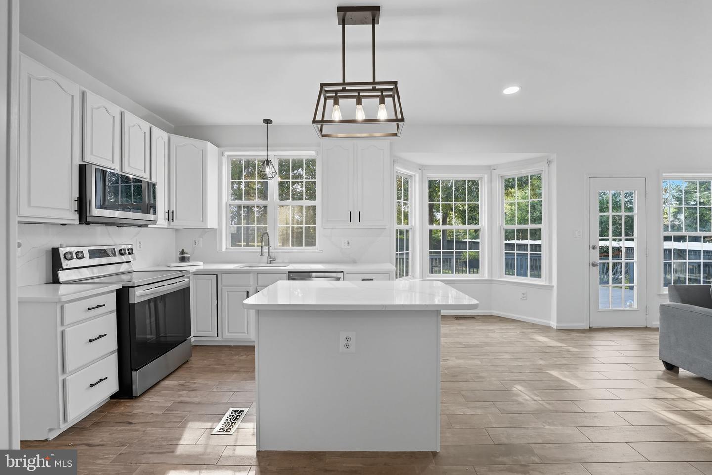 3665 KETCHUM CT, WOODBRIDGE, Virginia 22193, 4 Bedrooms Bedrooms, ,3 BathroomsBathrooms,Residential,For sale,3665 KETCHUM CT,VAPW2103402 MLS # VAPW2103402