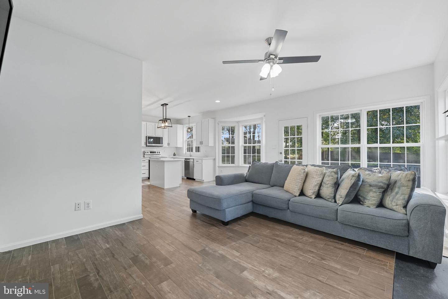 3665 KETCHUM CT, WOODBRIDGE, Virginia 22193, 4 Bedrooms Bedrooms, ,3 BathroomsBathrooms,Residential,For sale,3665 KETCHUM CT,VAPW2103402 MLS # VAPW2103402