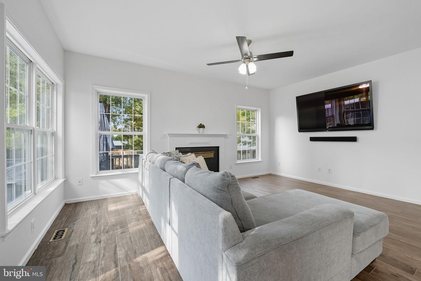 3665 KETCHUM CT, WOODBRIDGE, Virginia 22193, 4 Bedrooms Bedrooms, ,3 BathroomsBathrooms,Residential,For sale,3665 KETCHUM CT,VAPW2103402 MLS # VAPW2103402