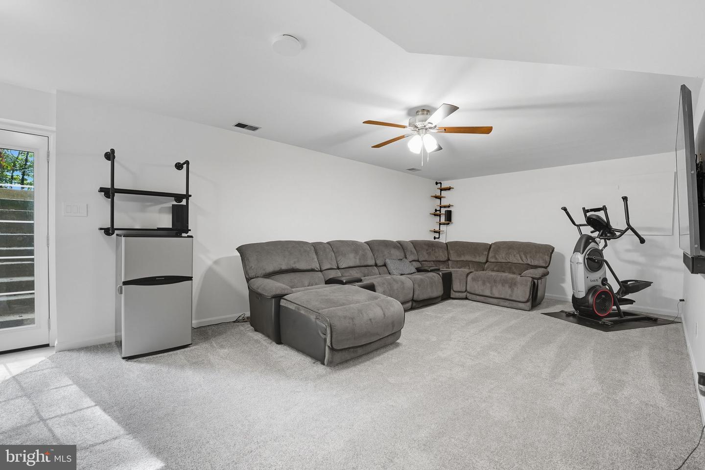 3665 KETCHUM CT, WOODBRIDGE, Virginia 22193, 4 Bedrooms Bedrooms, ,3 BathroomsBathrooms,Residential,For sale,3665 KETCHUM CT,VAPW2103402 MLS # VAPW2103402
