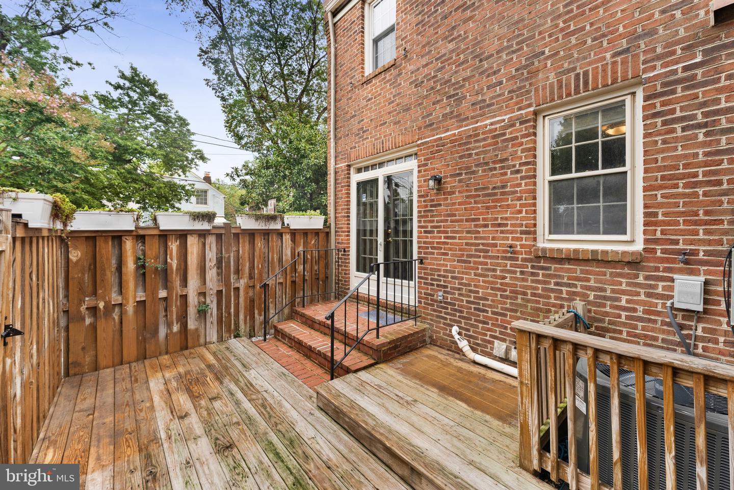 1310 SEAPORT LN, ALEXANDRIA, Virginia 22314, 2 Bedrooms Bedrooms, ,2 BathroomsBathrooms,Residential,For sale,1310 SEAPORT LN,VAAX2049390 MLS # VAAX2049390