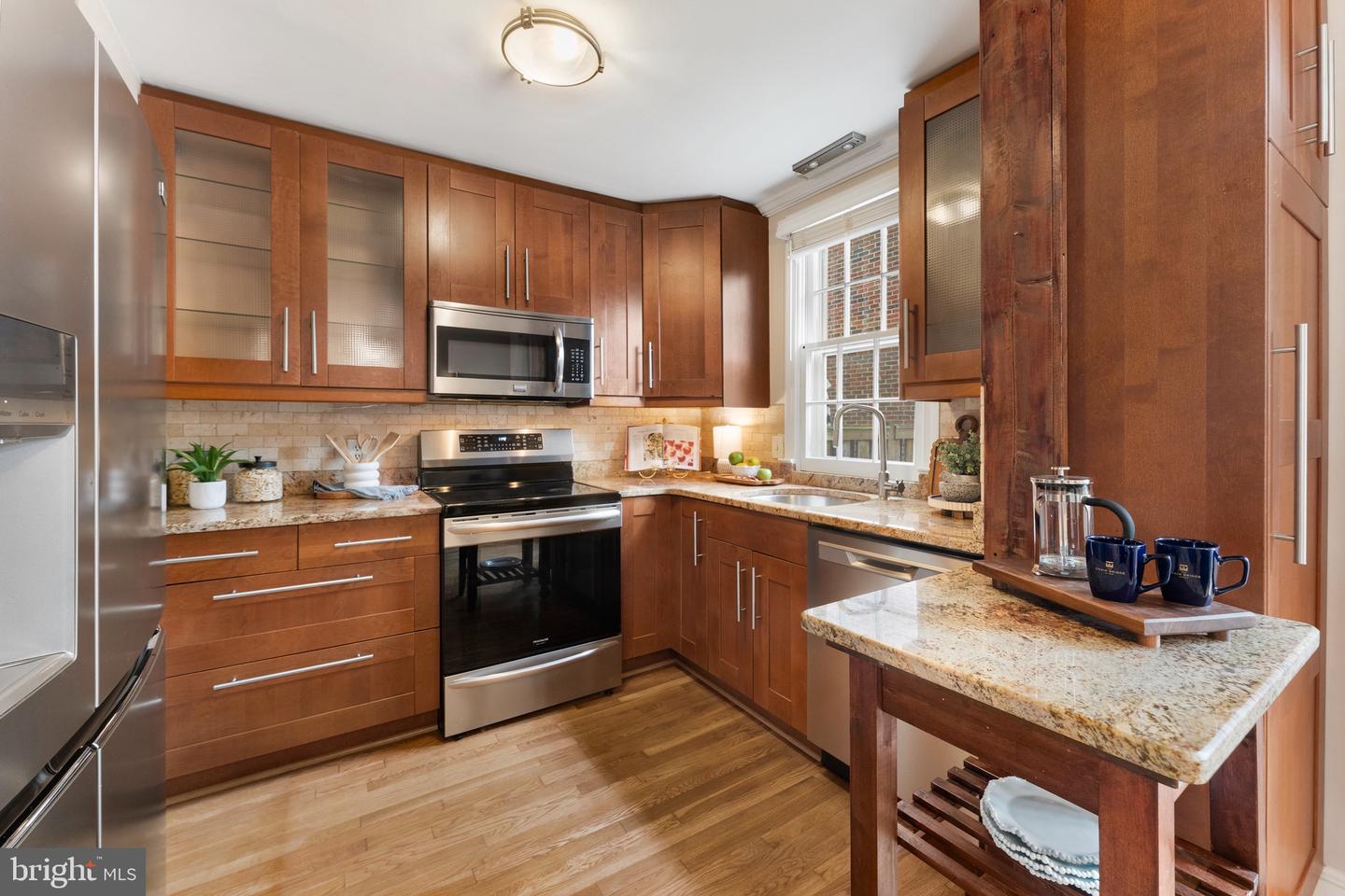 1310 SEAPORT LN, ALEXANDRIA, Virginia 22314, 2 Bedrooms Bedrooms, ,2 BathroomsBathrooms,Residential,For sale,1310 SEAPORT LN,VAAX2049390 MLS # VAAX2049390